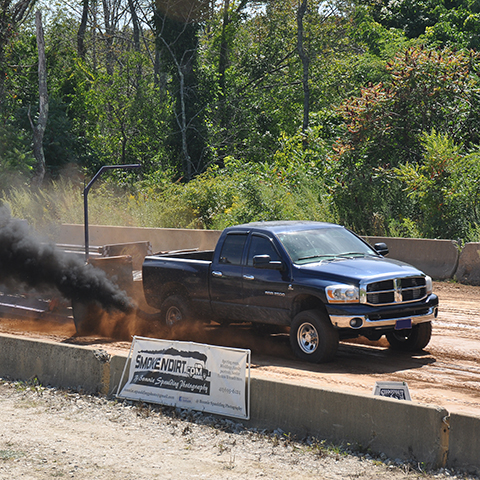truck pull web